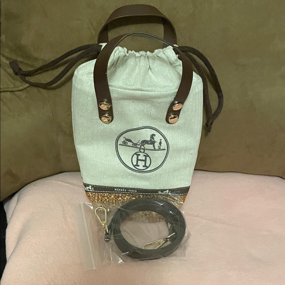 Upcycled/GWP Hermes bag - Picture 17 of 17